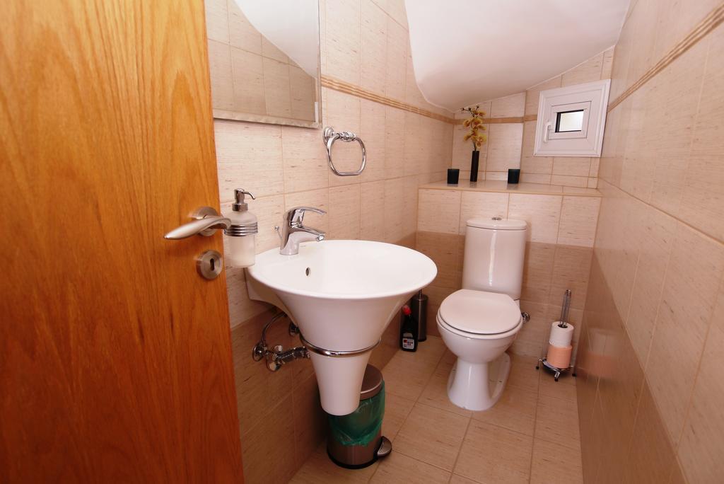 Maouris Villa Protaras Habitación foto